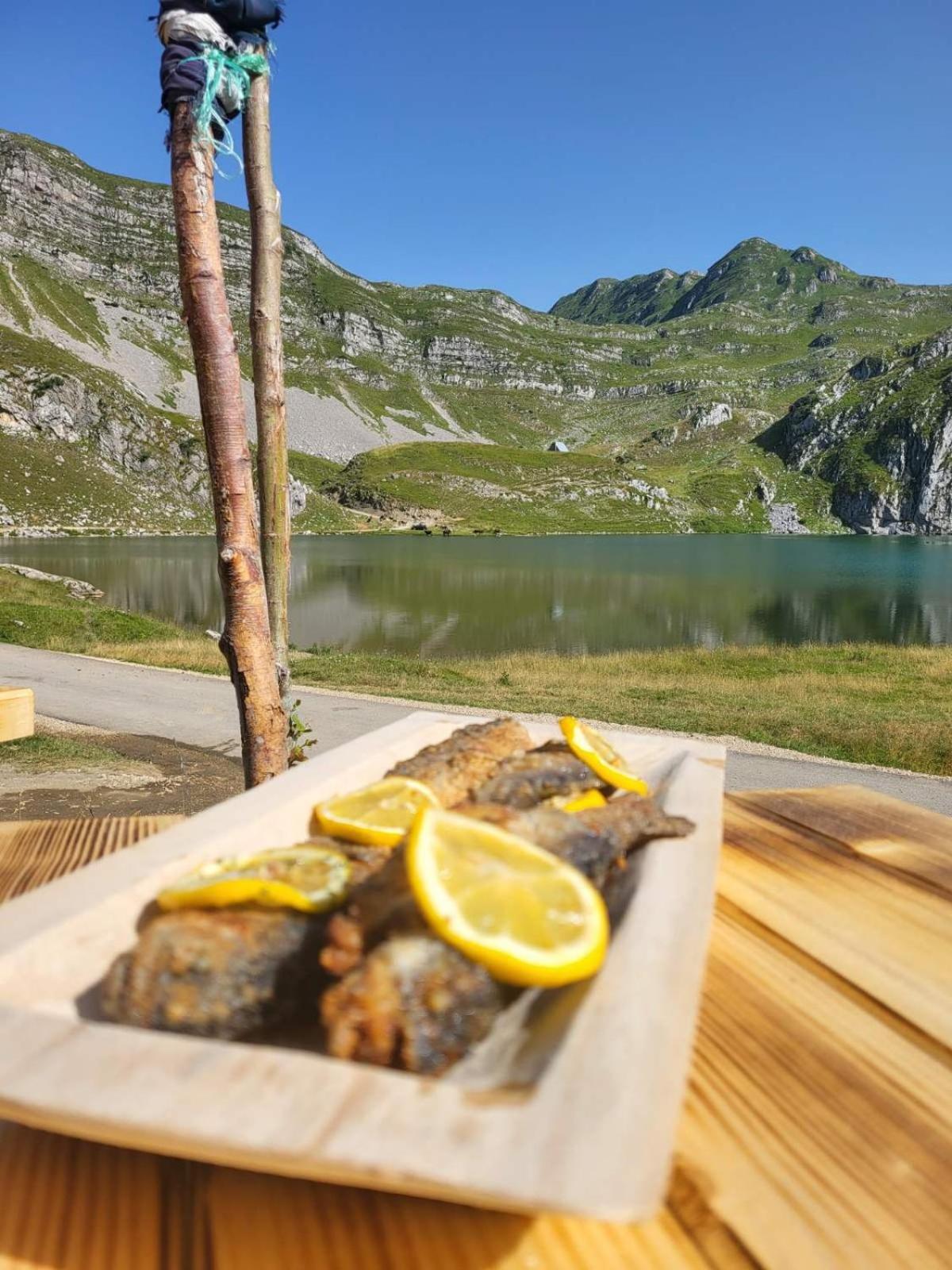 Kapetanovo Jezero, Mountain Cottage Captain'S Lake Kolašin Buitenkant foto